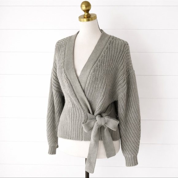 NWT Zara Pale Green Chunky Knit Wrap Sweater. Tie Belt Cozy. Women Lg. - Picture 3 of 8